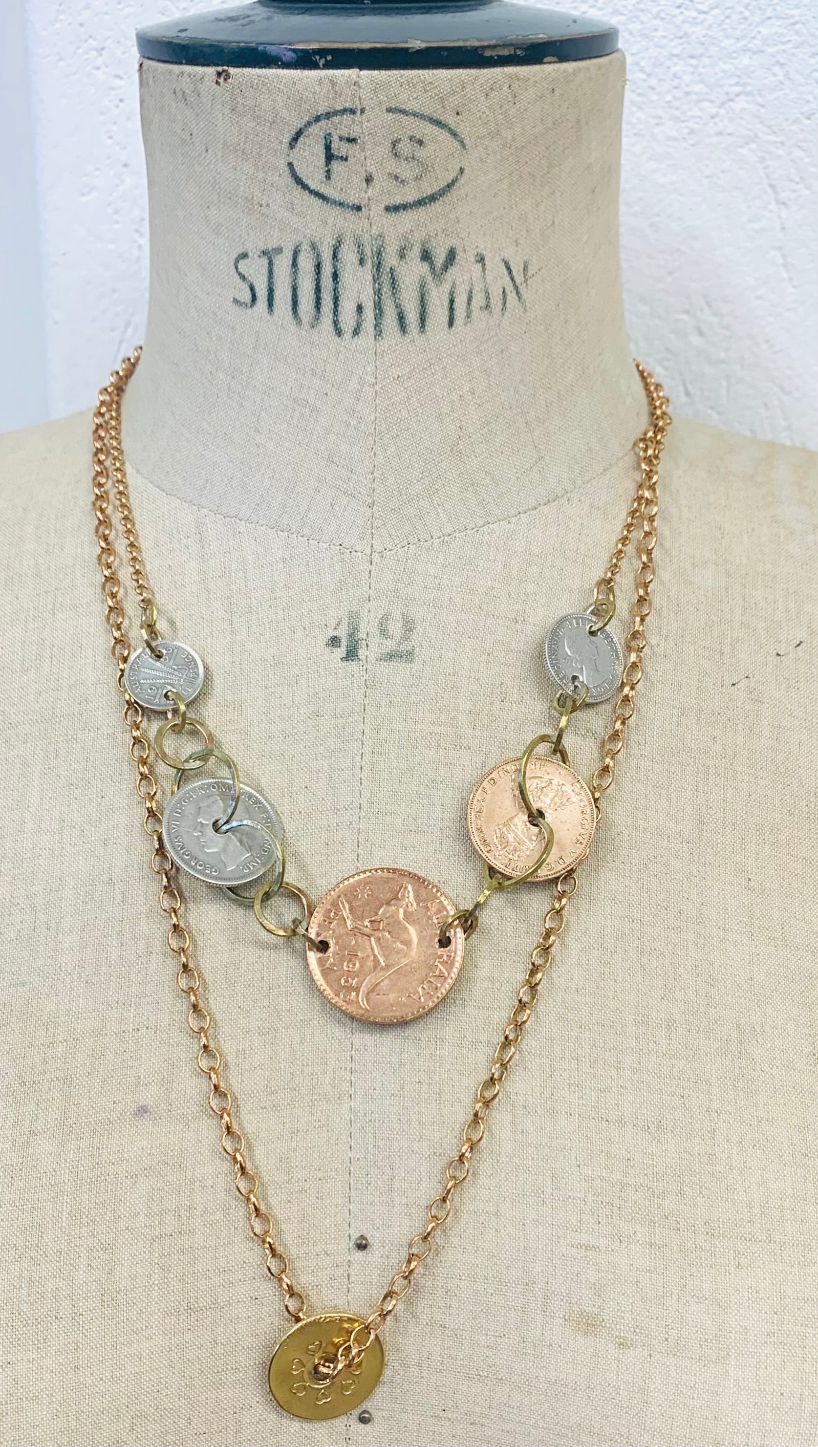 Coin lariat
