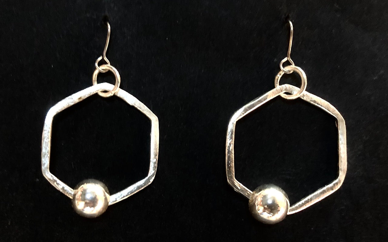 Hoop and bead hexagon silver