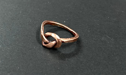 Pretzel copper knot ring