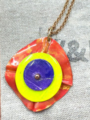 Colour pendant