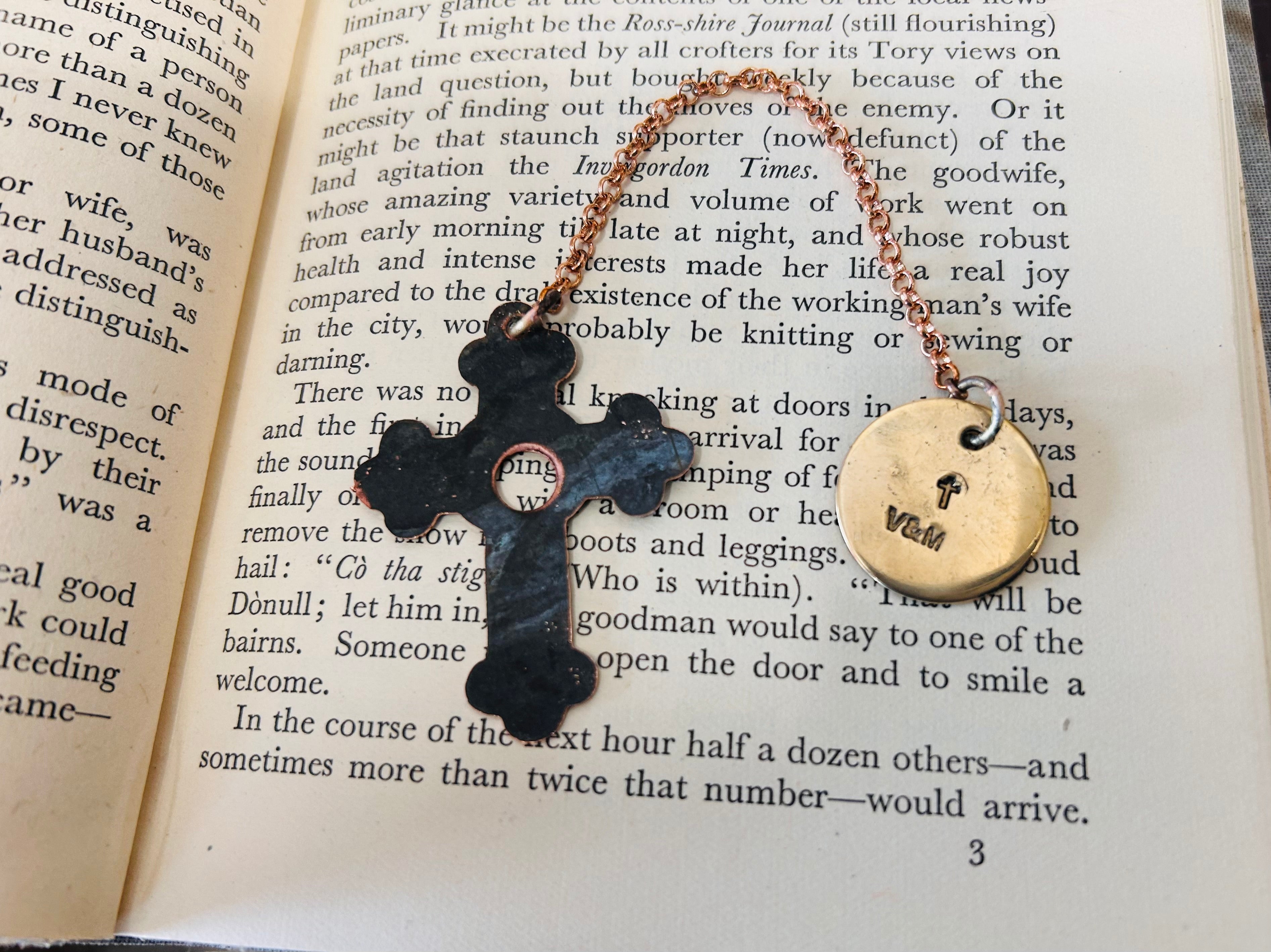 Cross bookmark
