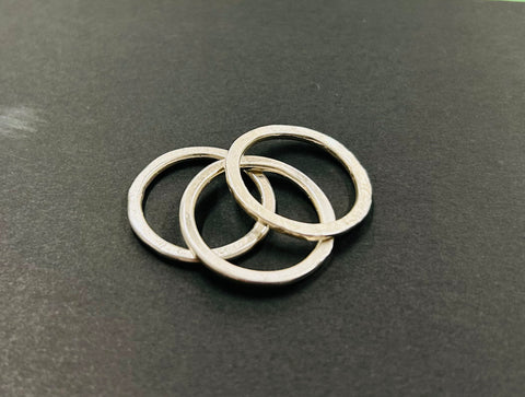 Thin silver ring