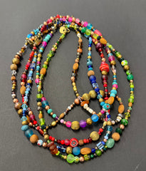 Short glass and metal beads