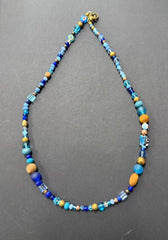 Short glass and metal beads