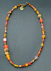 Short glass and metal beads