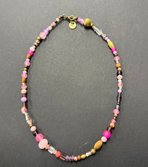 Short glass and metal beads