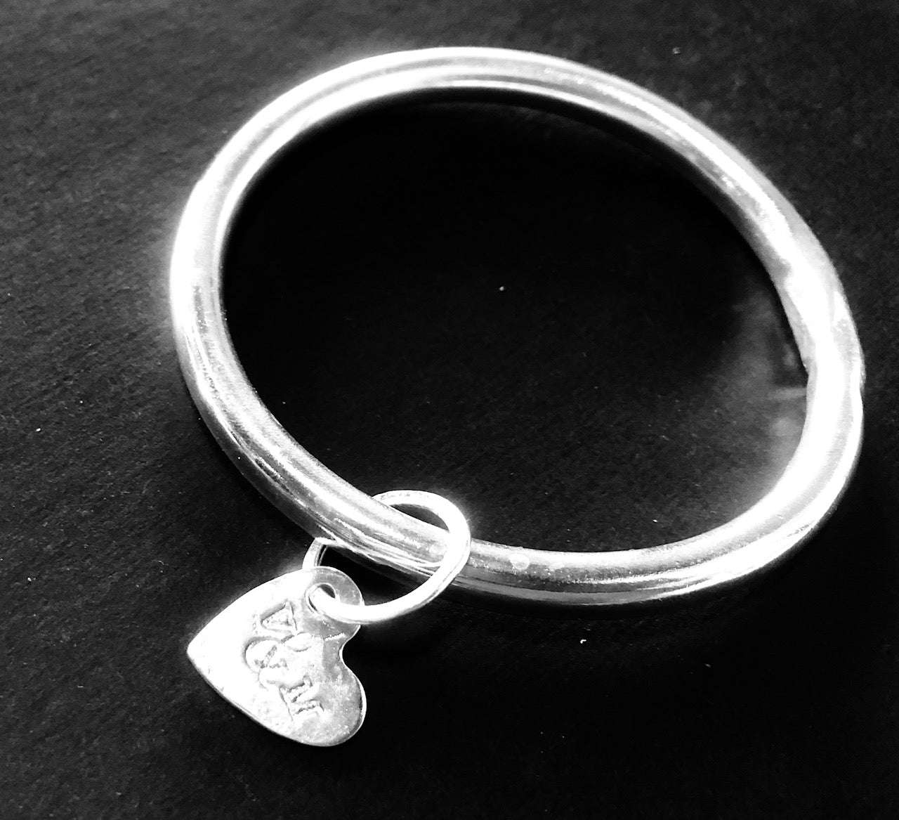 Classic silver bangle with heart