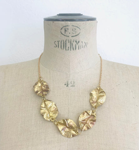 Leaf necklace brass