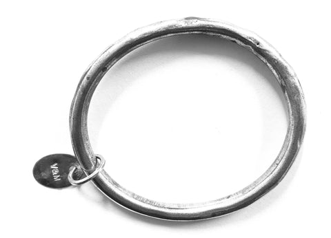 Classic silver oval bangle